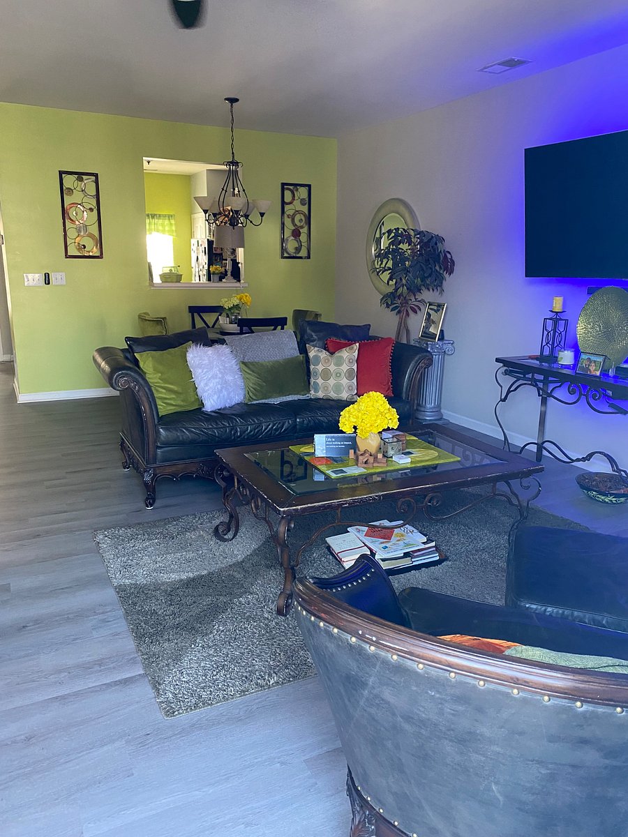 2nd Level Living area