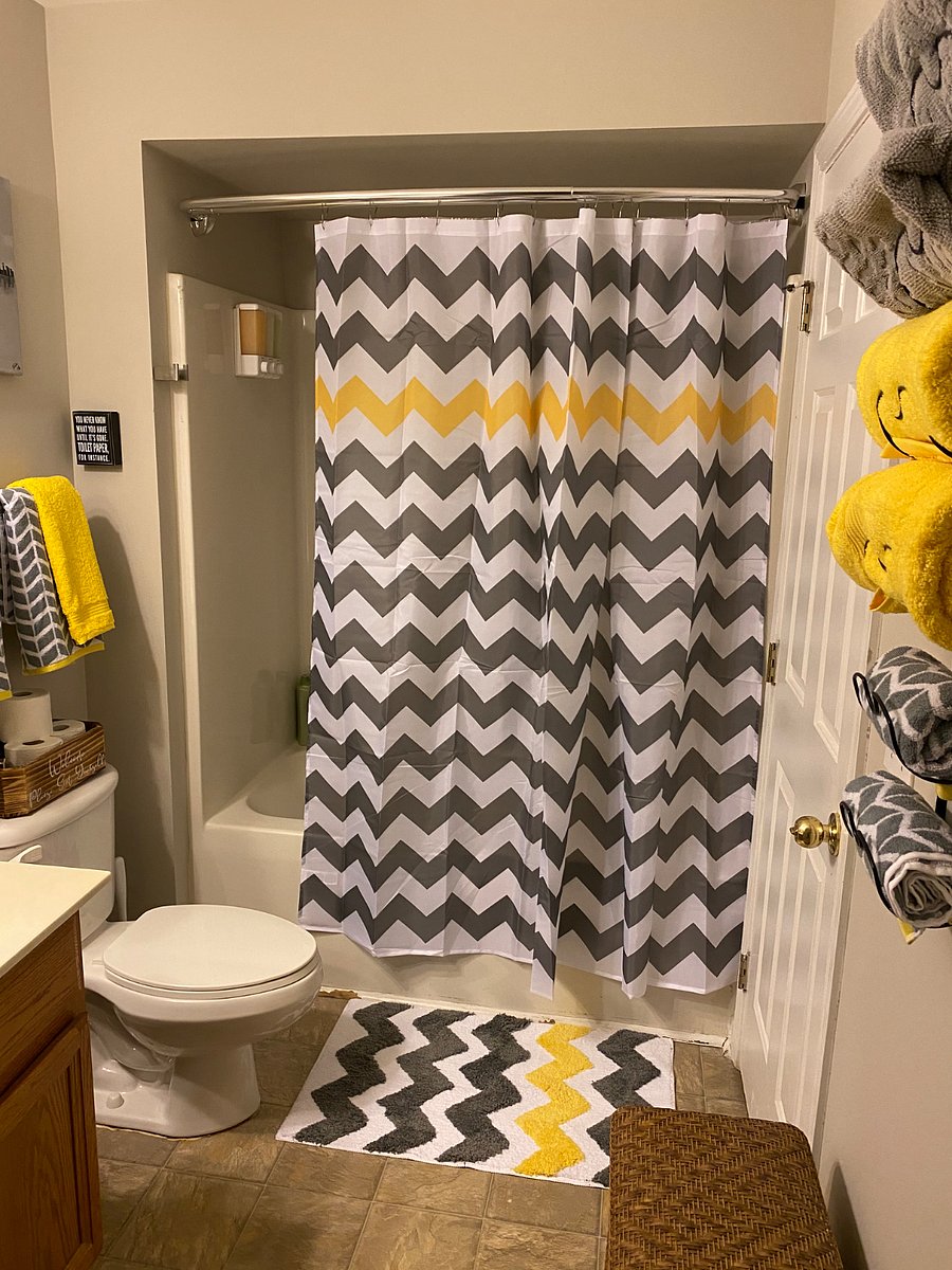 Private/En-suite bathroom