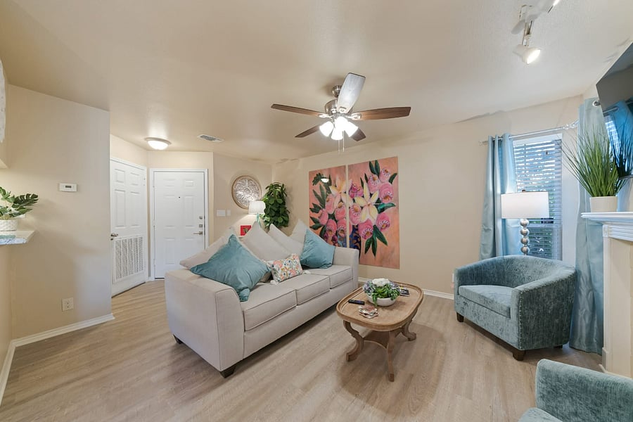Furnished Finder property 809089_1 photo 3