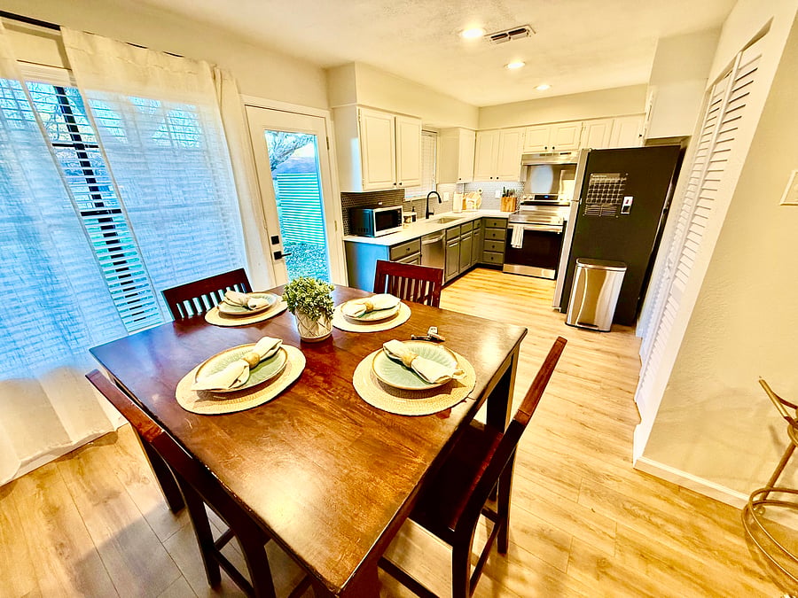 Furnished Finder property 809108_1 photo 25