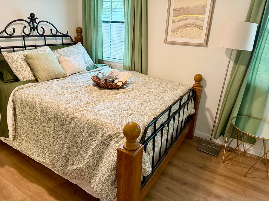 Furnished Finder property 809108_1 photo 16