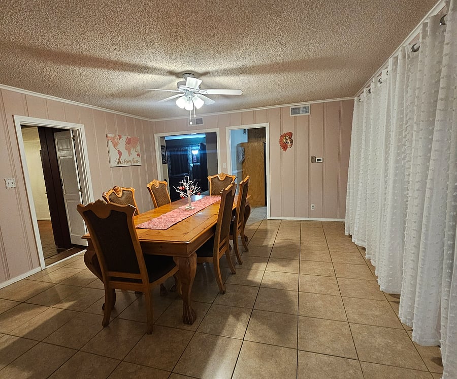 Formal dining room