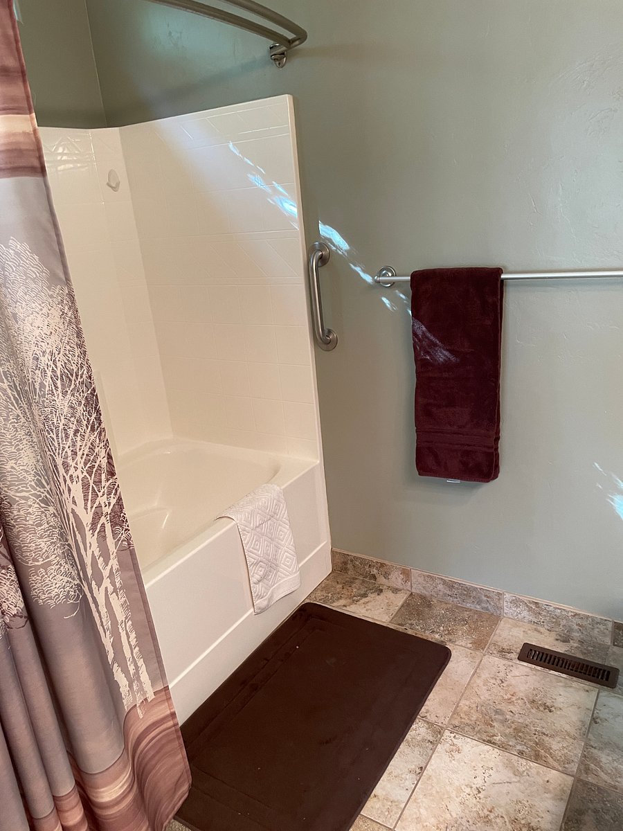 Ensuite Bathroom in Primary Bedroom