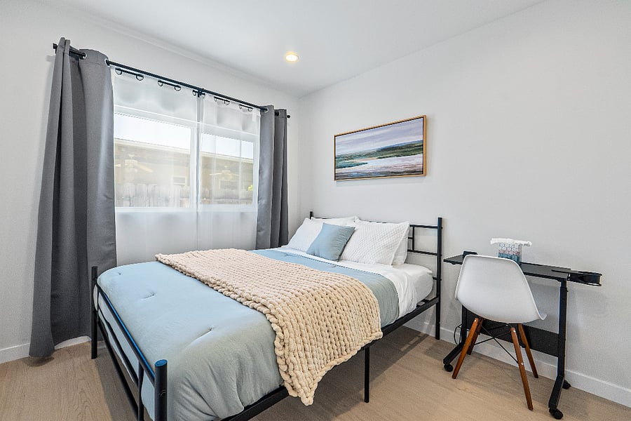 Bedroom - Queen Bed