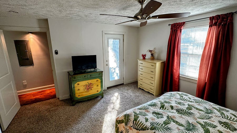 Master BedroomM