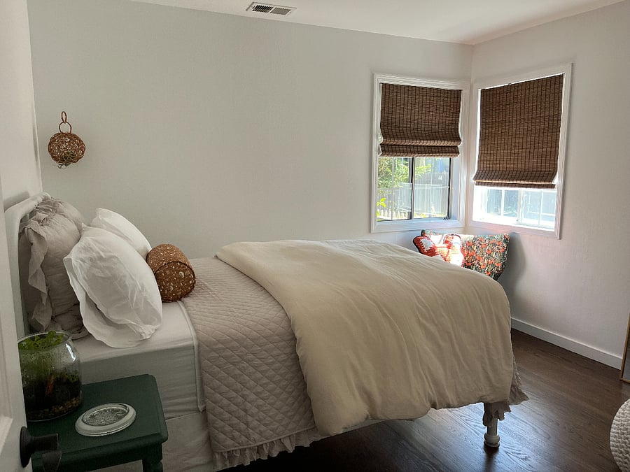 Guest Bedroom - double bed