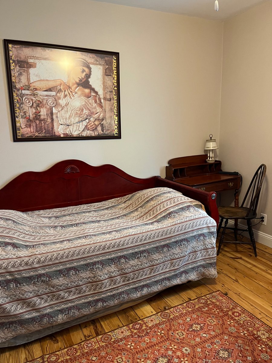 Twin Bed w/Trundle