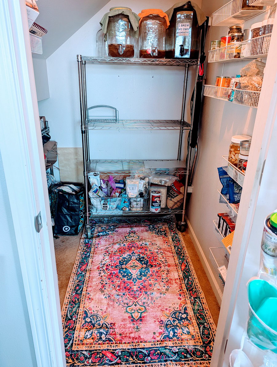 Plenty of available empty pantry space