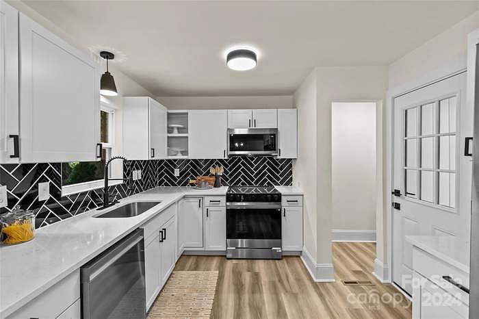 Furnished Finder property 809850_1 photo 3