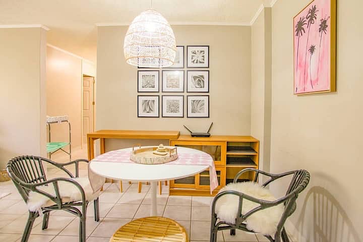 2 bedroom 1 bath Tamuning designers condo. $3000/month with $400 power cap(sufficient for normal use). 9 mins to GRMC, 5 mins to GMH, within walking distance-Donki, GPO, Bowling, restaurants..contact me directly for more details.