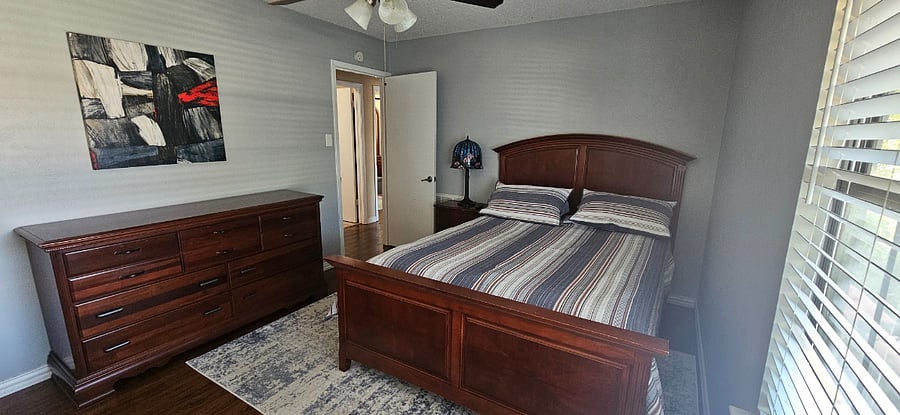Guest Bedroom with Queen