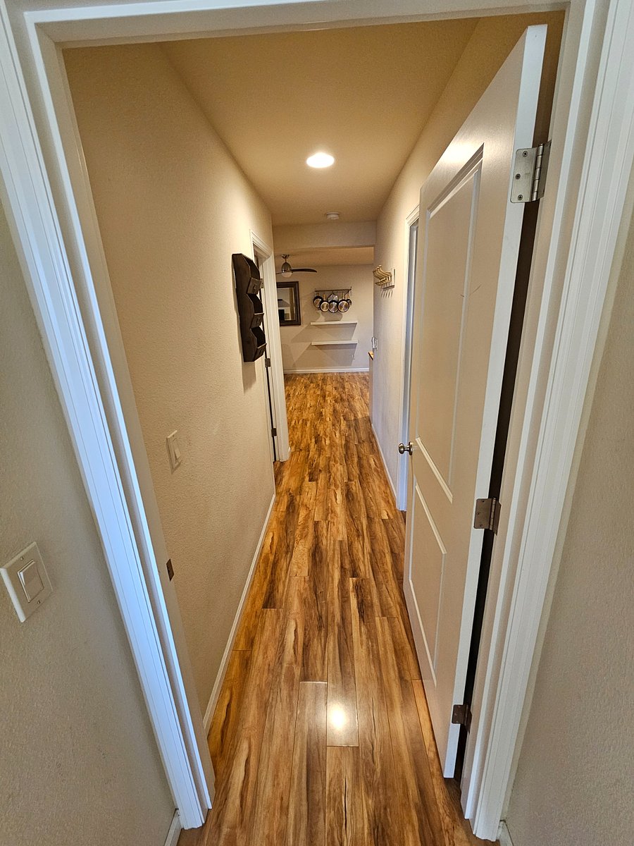 Furnished Finder property 810000_1 photo 4