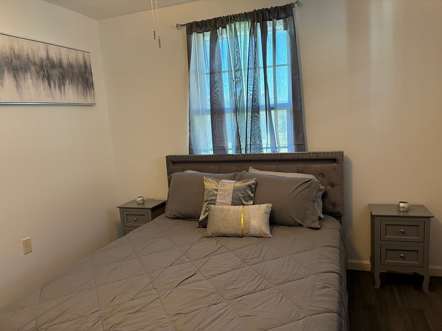 Furnished Finder property 810010_1 photo 7