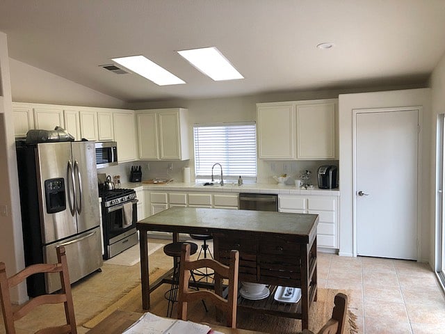 Furnished Finder property 810065_1 photo 5