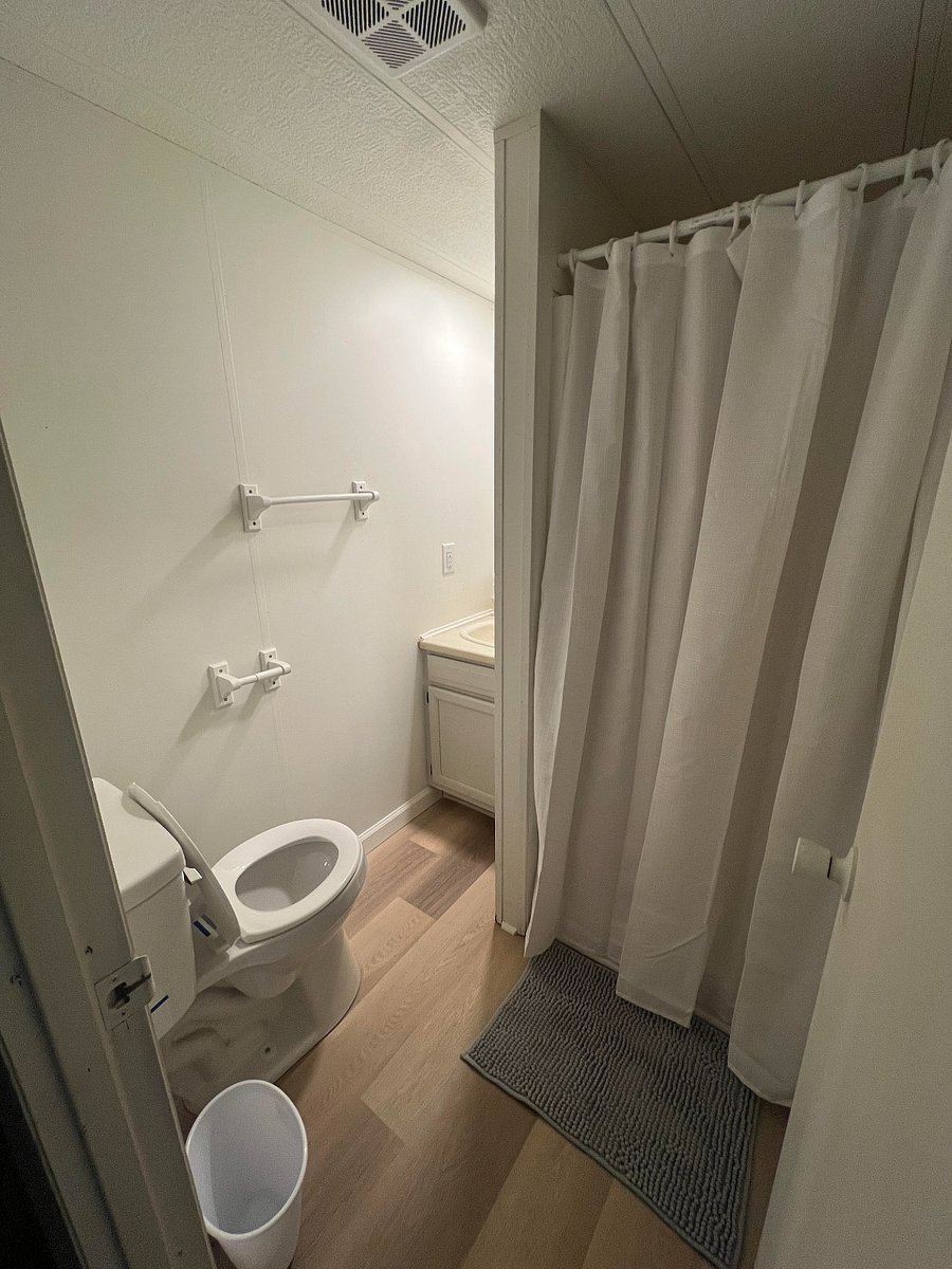 Furnished Finder property 810102_1 photo 8