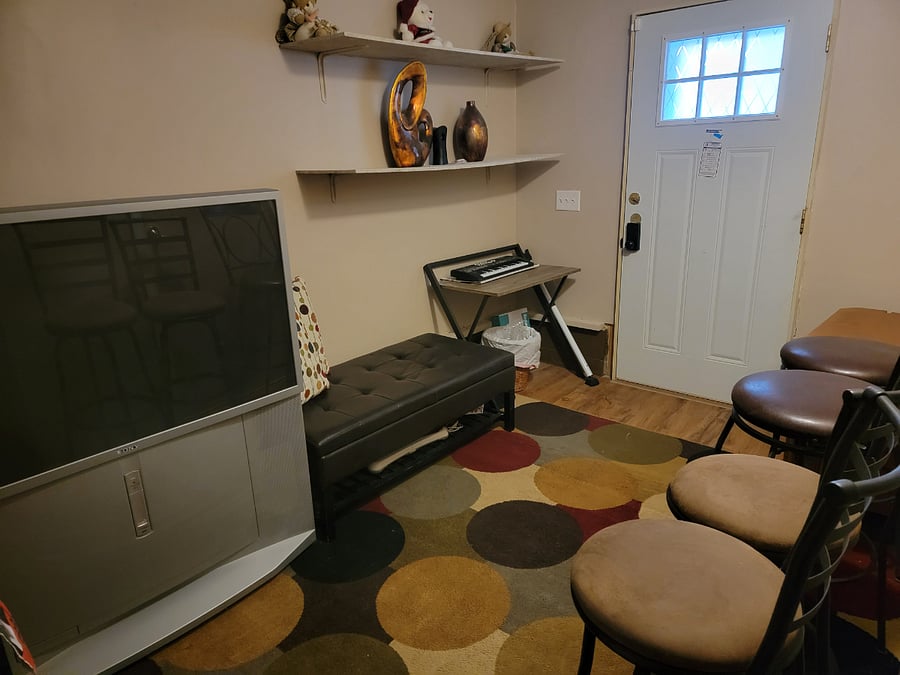 Furnished Finder property 810103_1 photo 3