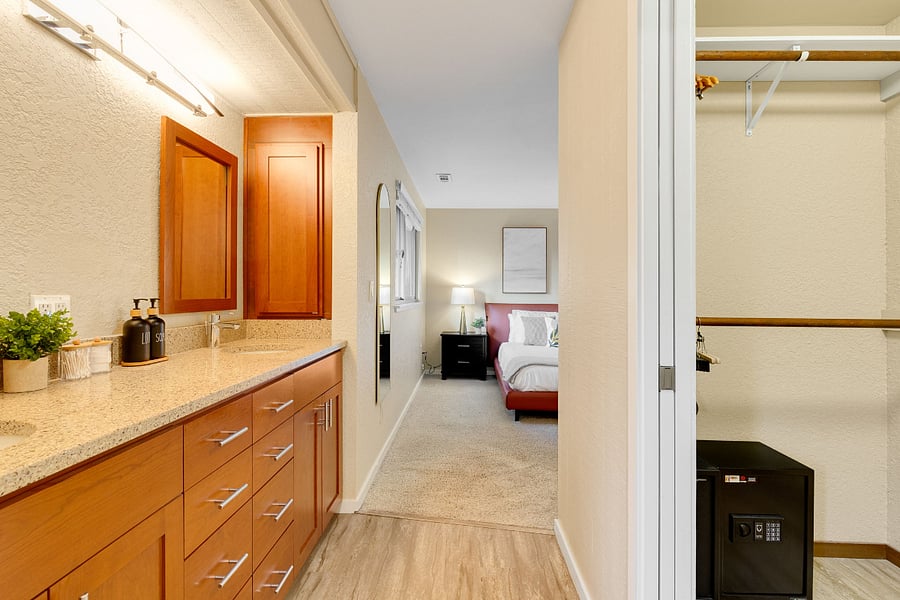 Furnished Finder property 810170_1 photo 14