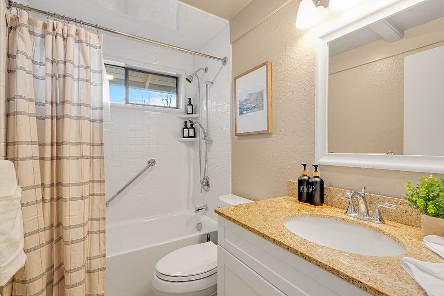 Furnished Finder property 810170_1 photo 26