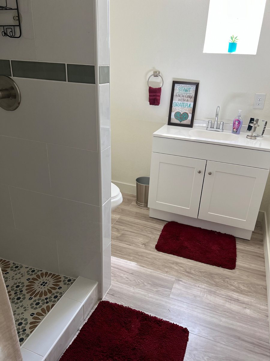 Furnished Finder property 810182_1 photo 12