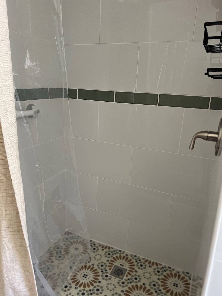 Furnished Finder property 810182_1 photo 13