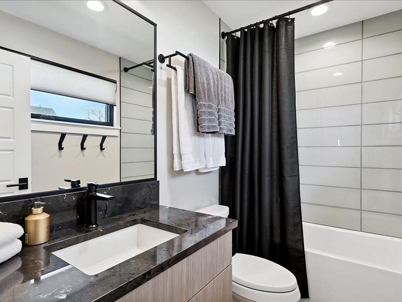 Furnished Finder property 810208_1 photo 16