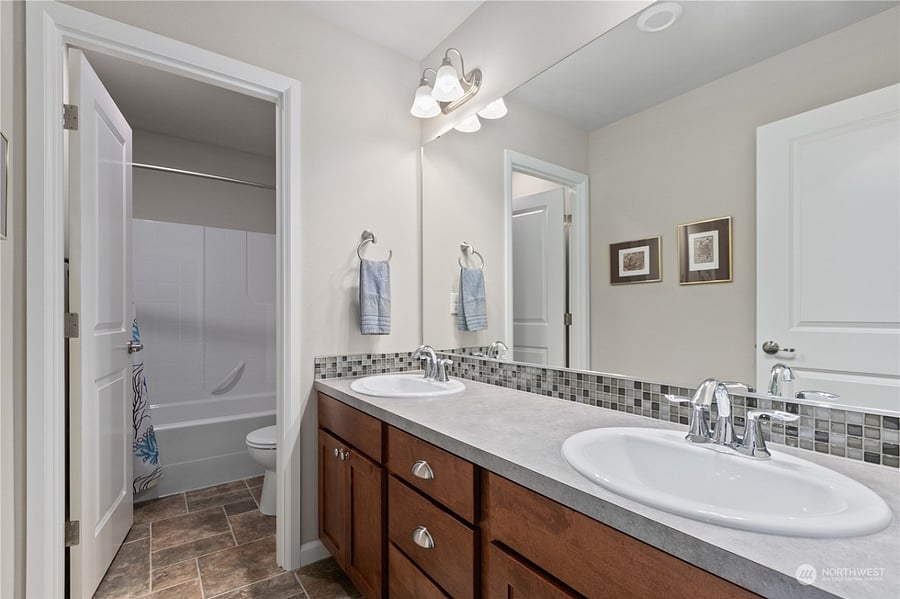 Furnished Finder property 810221_1 photo 5