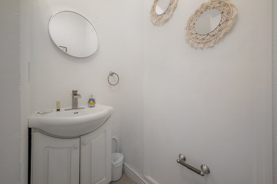 Furnished Finder property 810222_2 photo 7