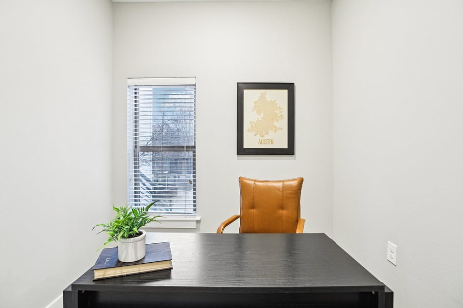 Office/flex room