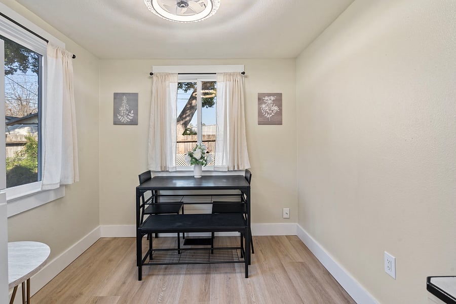 Furnished Finder property 810287_1 photo 15