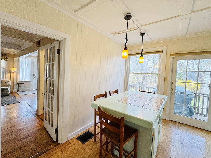 Eat in Kitchen