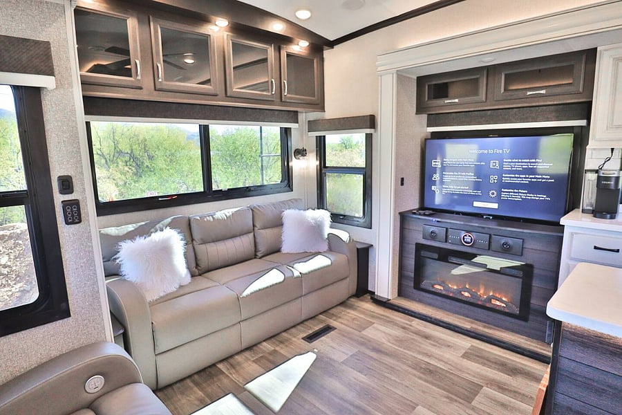 Furnished Finder property 810315_1 photo 1
