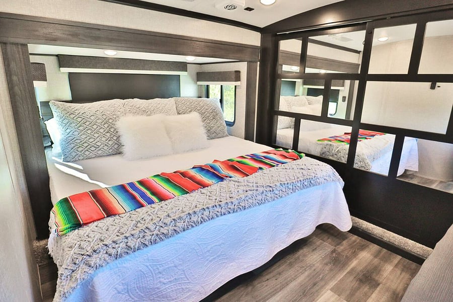 Furnished Finder property 810315_1 photo 5