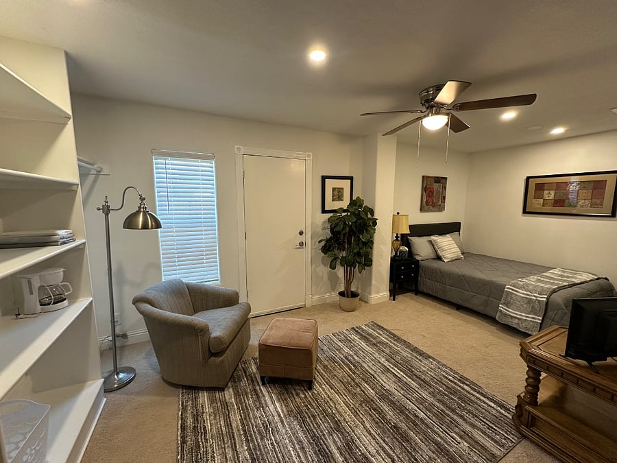 Furnished Finder property 810407_1 photo 3