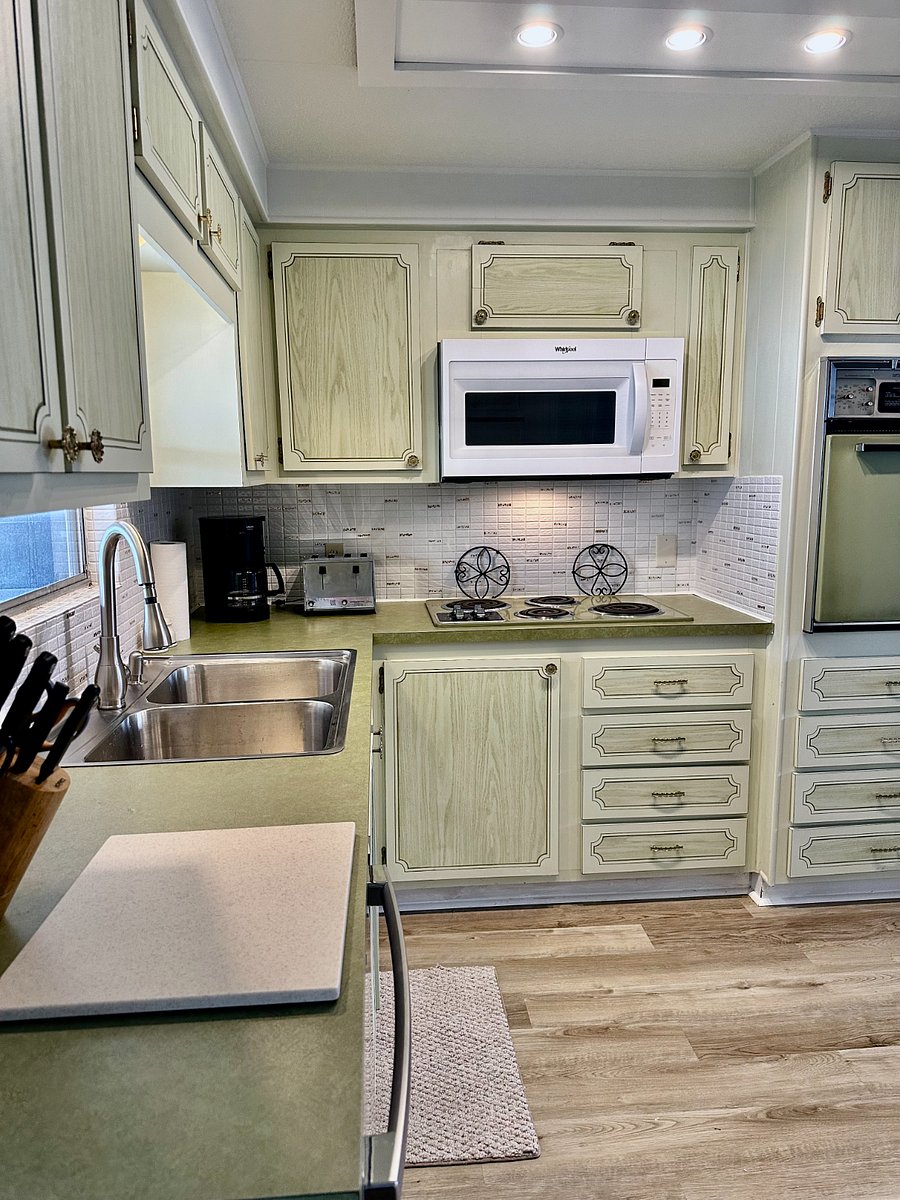 Furnished Finder property 810415_1 photo 3
