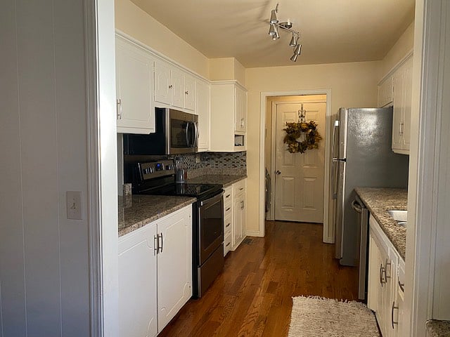 Furnished Finder property 810457_1 photo 11