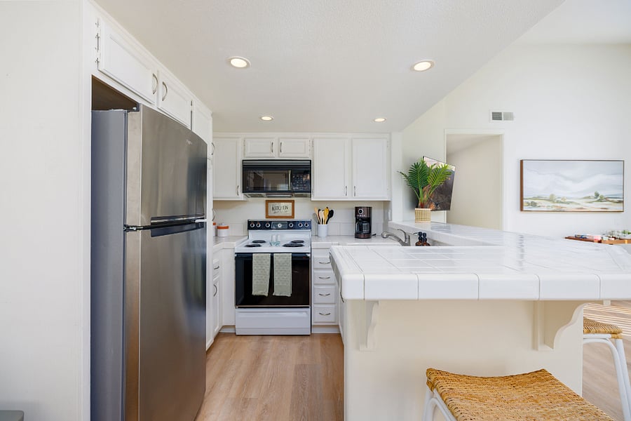 Furnished Finder property 810468_1 photo 8