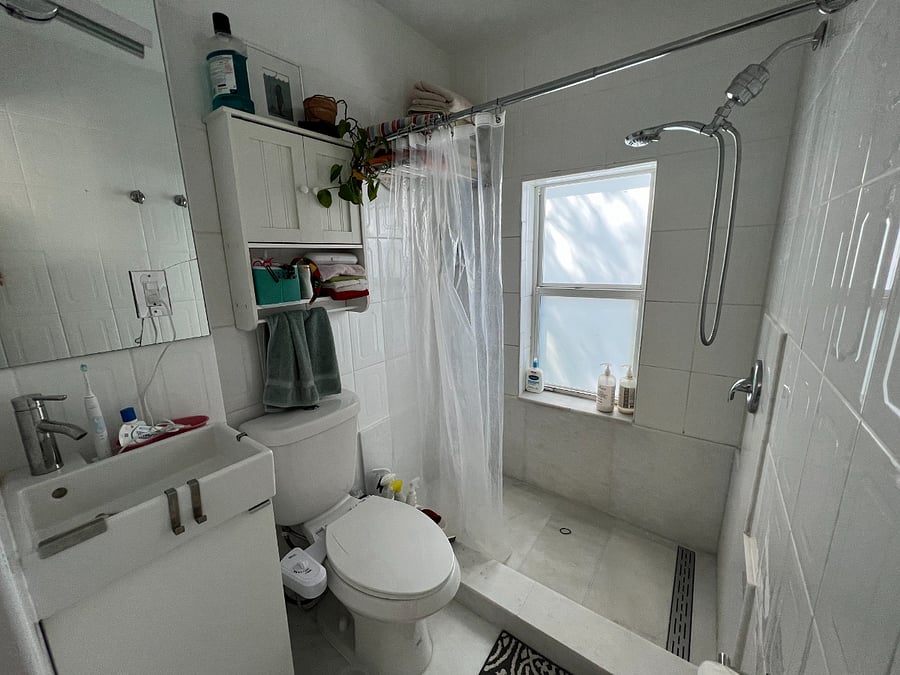 Furnished Finder property 810488_1 photo 9