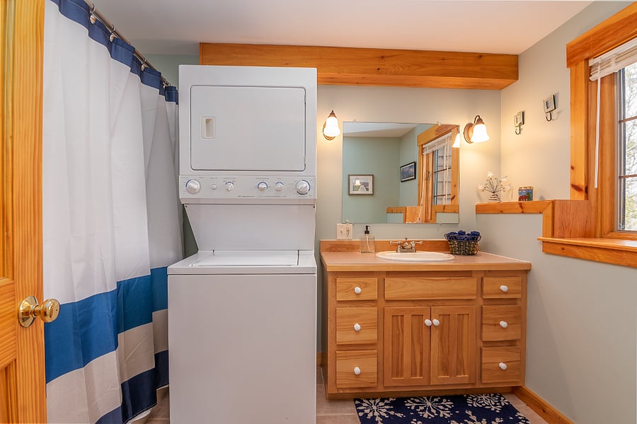 Full bathroom with laundry