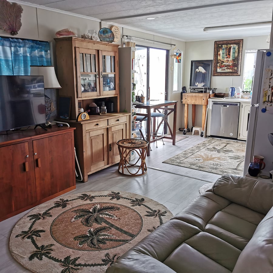 Furnished Finder property 810512_1 photo 22