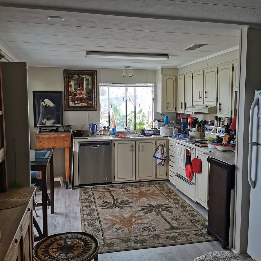 Furnished Finder property 810512_1 photo 21