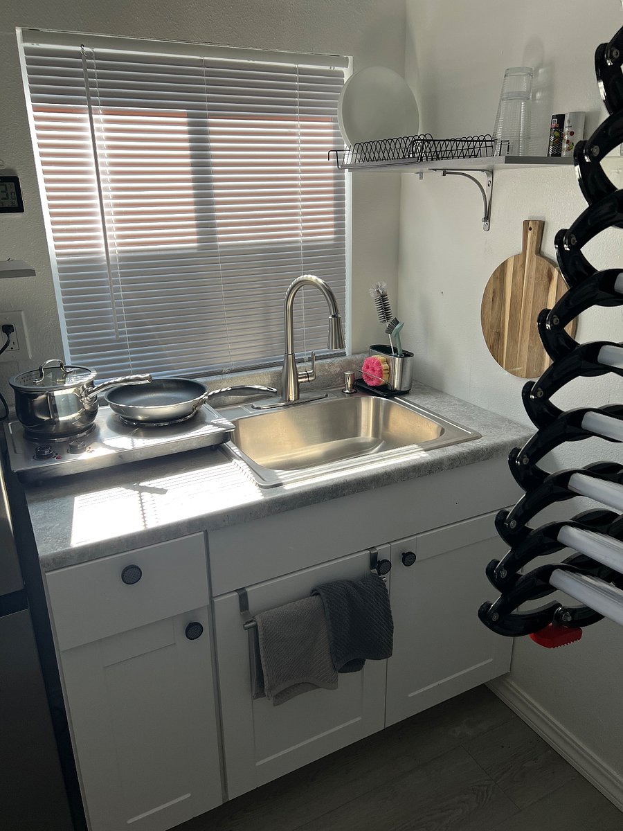 Furnished Finder property 810532_1 photo 11