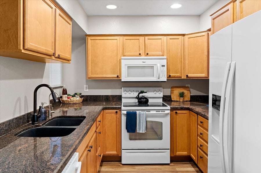 Lots of counter space and provided RO water dispenser so no plastic water bottles needed!