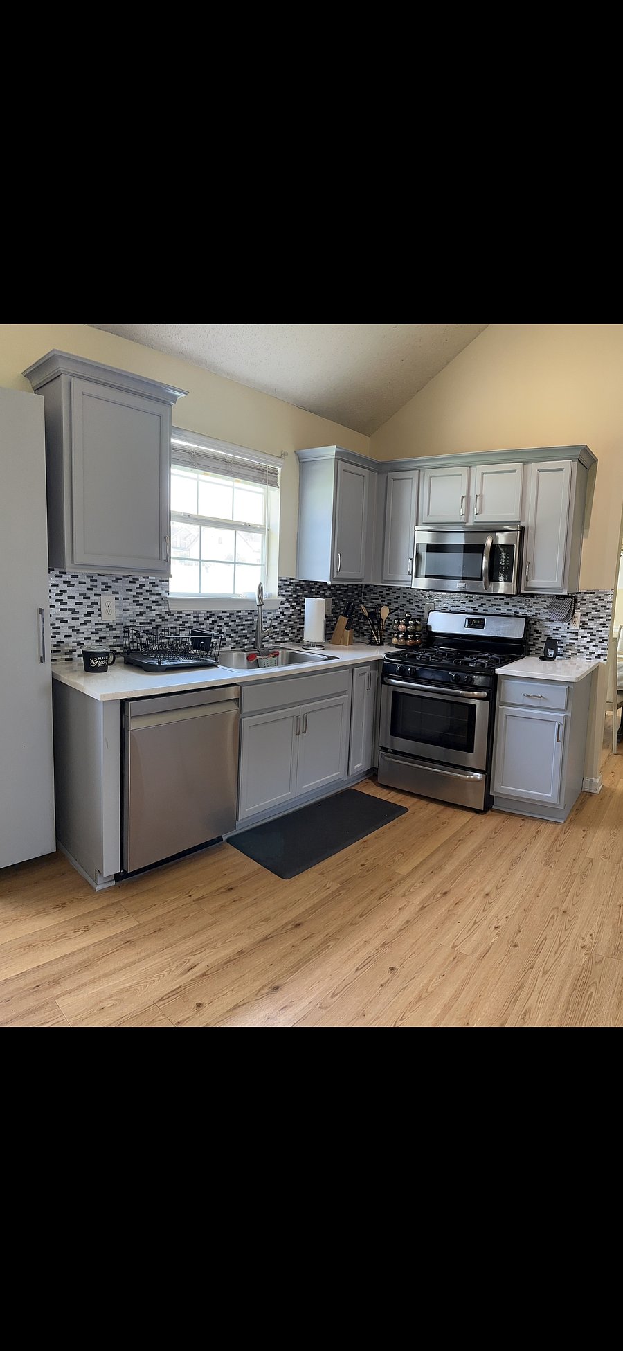 Furnished Finder property 810575_1 photo 17