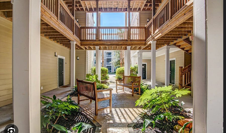 Furnished Finder property 810576_1 photo 17
