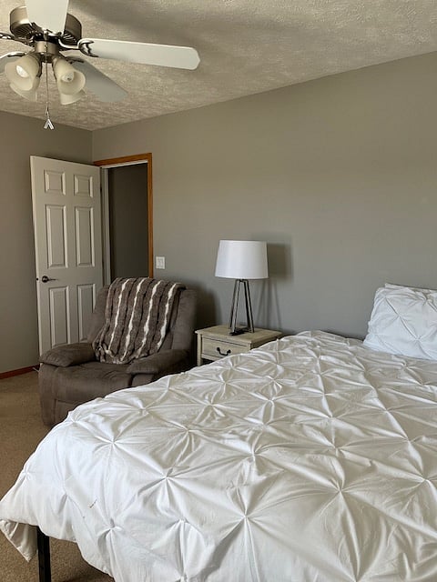 Furnished Finder property 810600_1 photo 3
