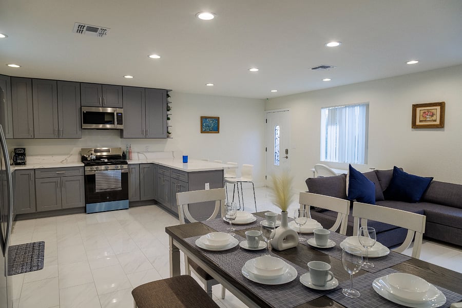 Furnished Finder property 810625_1 photo 8