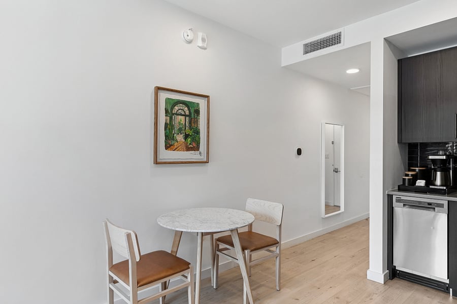 Furnished Finder property 810747_10 photo 3