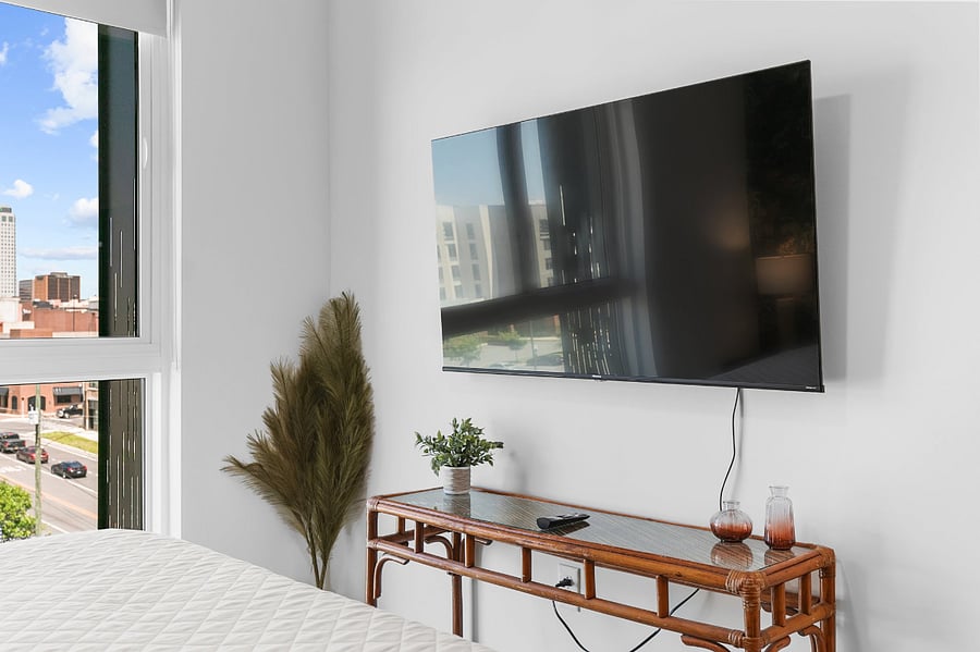 Smart TV with apps!