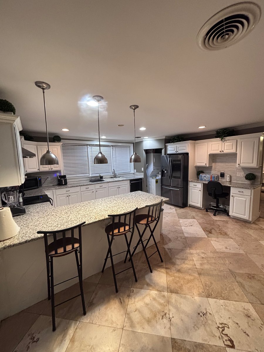 Furnished Finder property 810752_1 photo 4