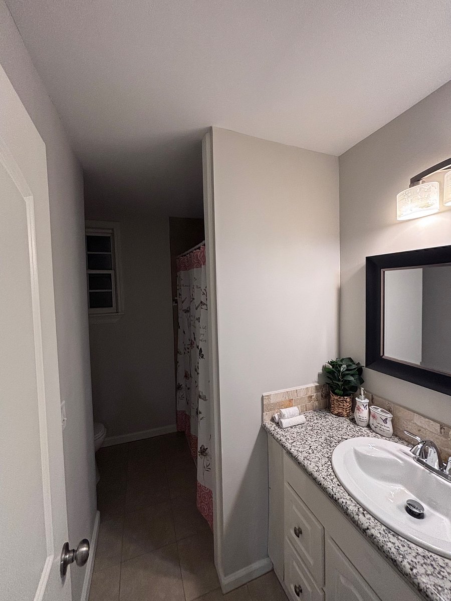 Bath room #2